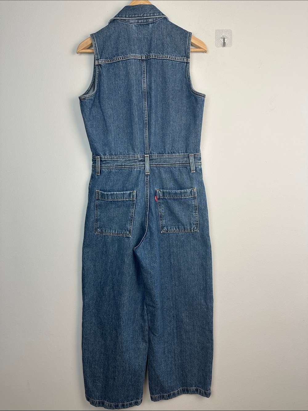 NEW Levi’s Blue Denim Jumpsuit Small Sleeveless Cotton Pockets Relaxed Casual - Picture 9 of 16